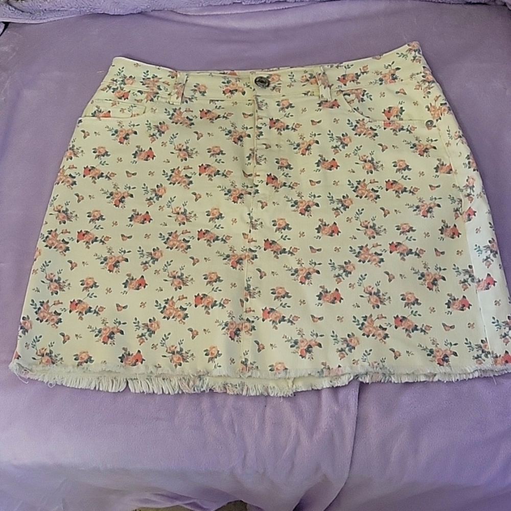 Wild Fable floral cutoff denim mini skirt